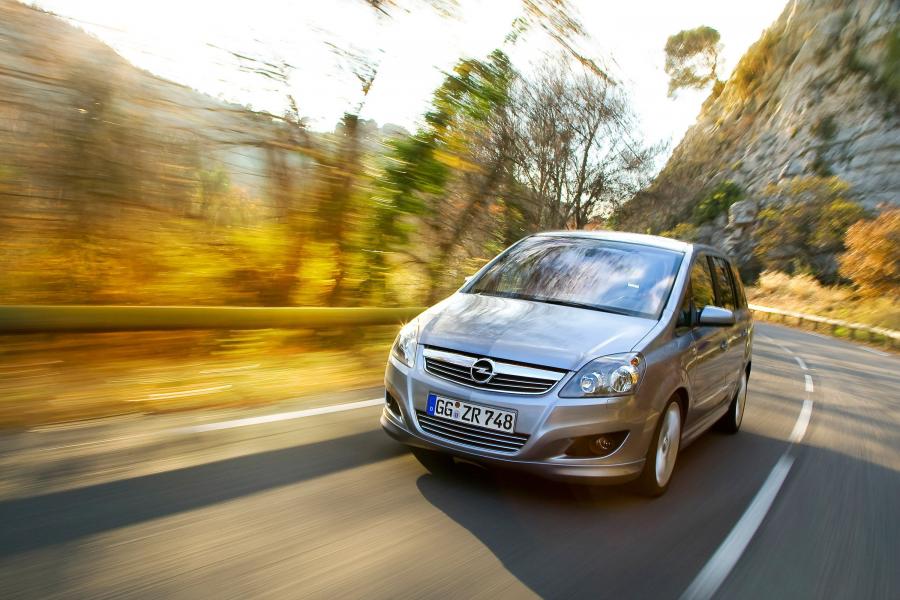  Opel Zafira 2008 года  (фото 6 из 72)